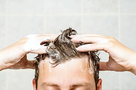 AGAはシャンプーで進行を予防できるの？シャンプー選びのポイントと正しい洗髪方法