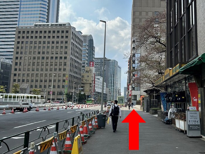 道案内画像10 JR新宿駅から
