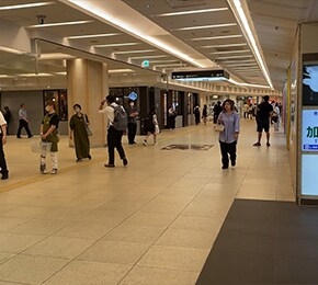 道案内画像05 横浜駅（地下）からお越しの方