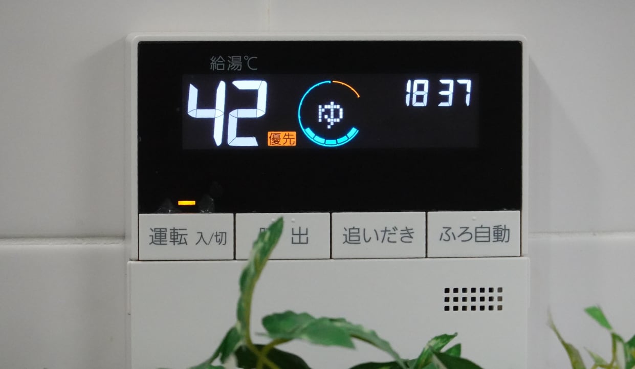 「熱いお湯」で洗う